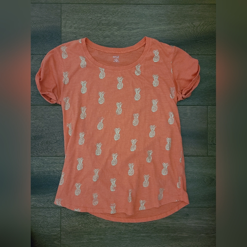 A.N.A. Orange Short Sleeve Top Tshirt With Gold Pineapples Cute Size S